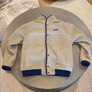 Patagonia Tan Fleece Jacket with Navy Accents. Rare Find.